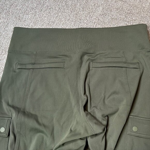 Athleta Delancey Straight Cargo Travel Pant in Olive Green Sz X-Large TALL - Picture 5 of 5